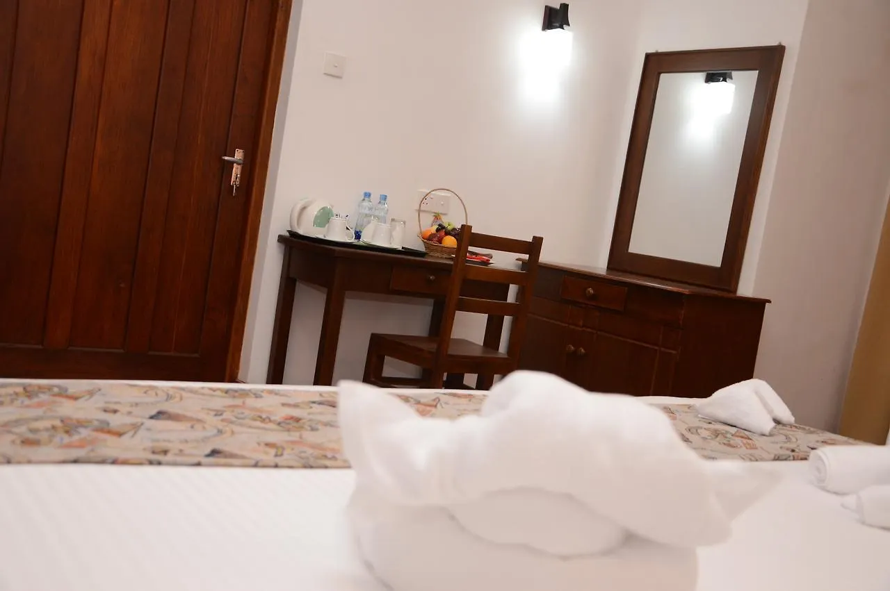 Jasmine Garden Resort Kandy Otel